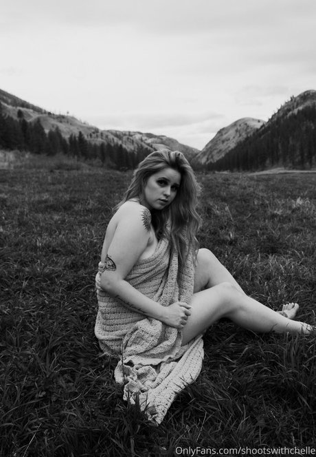 hotchellerae pornstar sexy photo