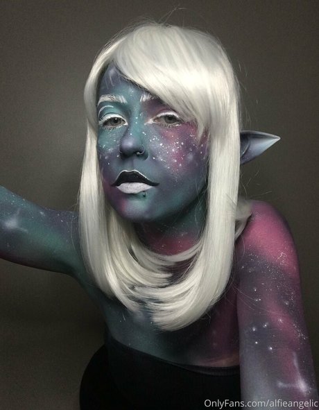 itsparisangel model high quality images