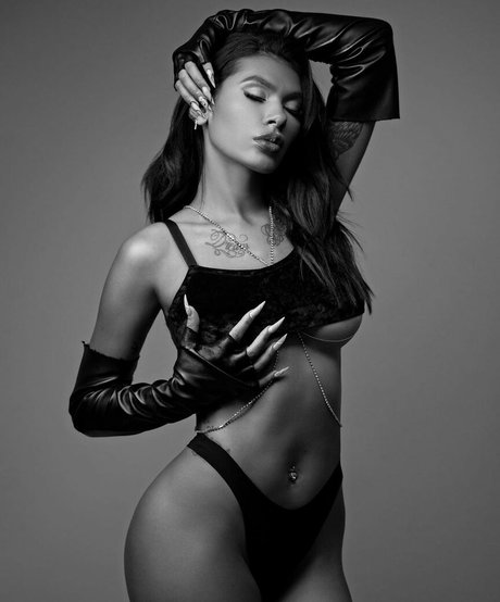 Pocah pretty pornstar galleries