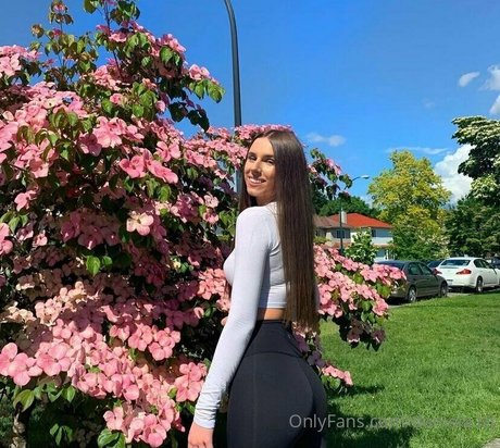 Daniela lzj star erotic pic