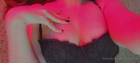 lovexbrittanyfree pornstar hot picture