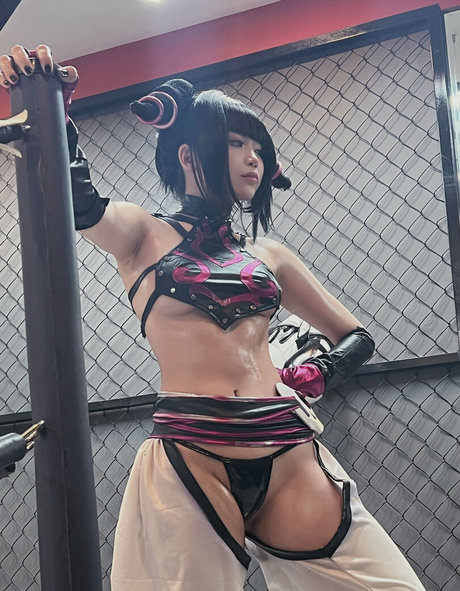 ZinieQ Cosplayer porn actress photos