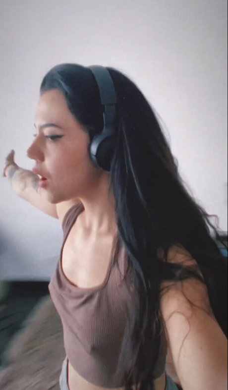 Violet Orlandi nudes actress archive