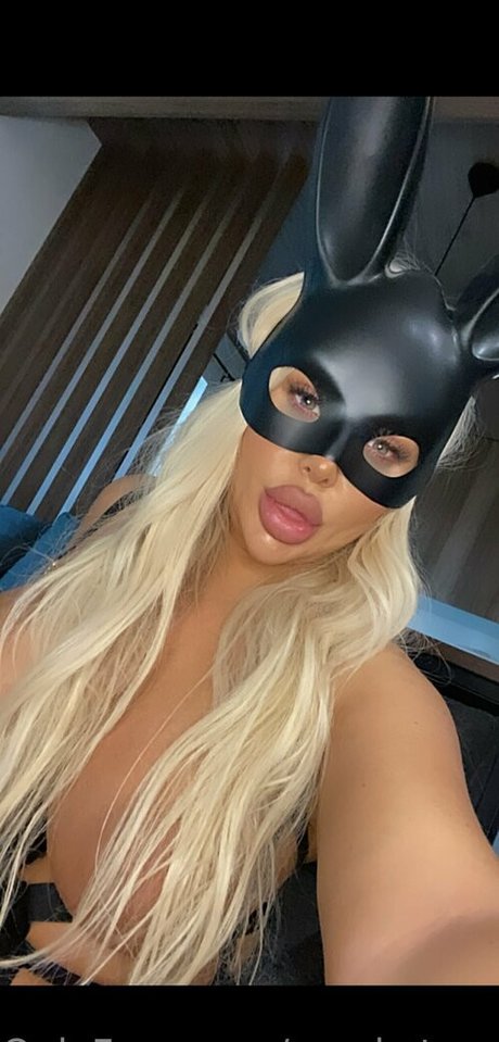 sarahstonnee high quality actress photo