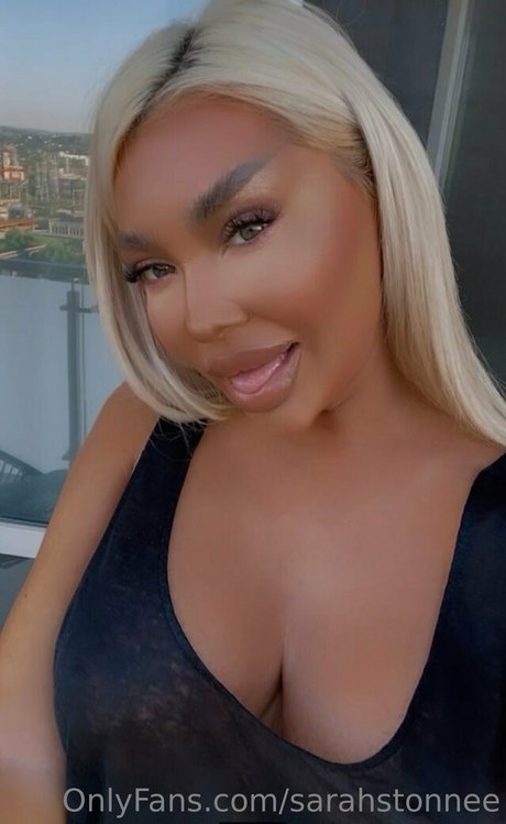 sarahstonnee porn star img