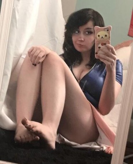 Gutsluvr pretty pornstar photo