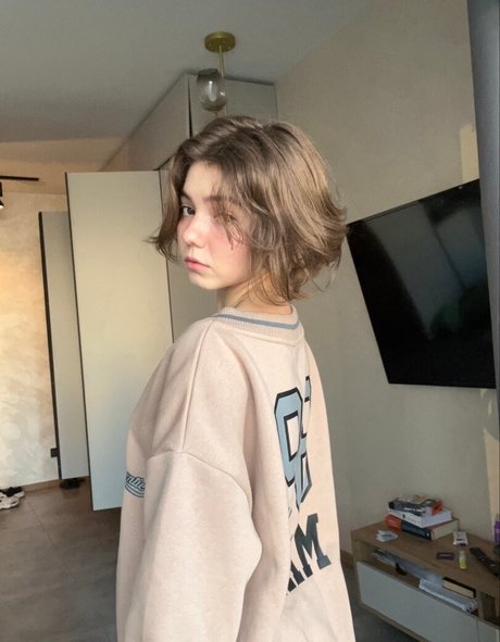 Plumpy mage sexy model image