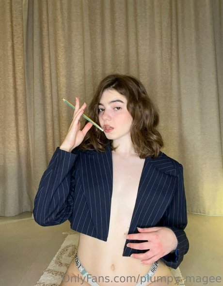 Plumpy mage beautiful actress photo