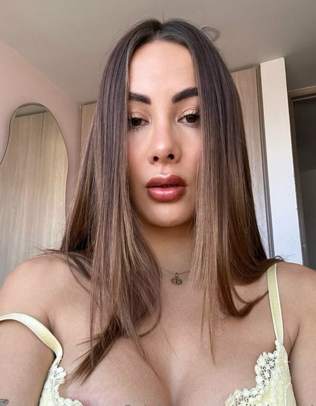 Mila Bernal star nude pictures