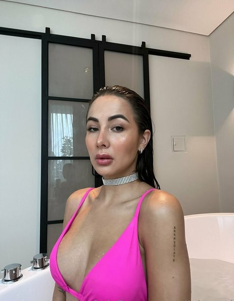 Mila Bernal star best images