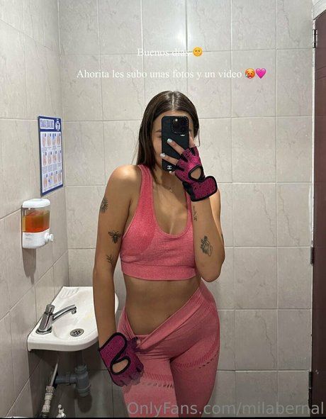 Mila Bernal model adult archive