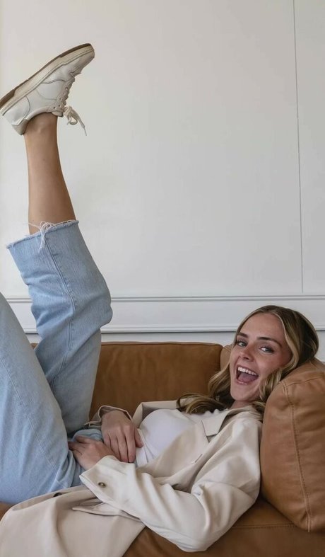 Lifewithlaurenmae high quality actress photo