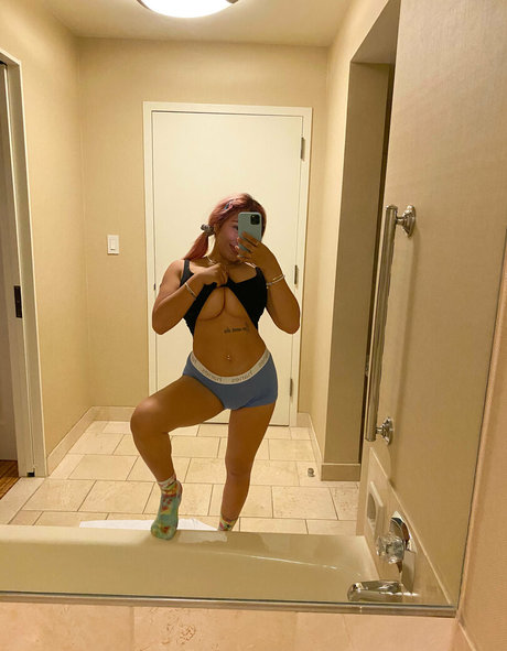 laurenjasmine pornographic model pictures