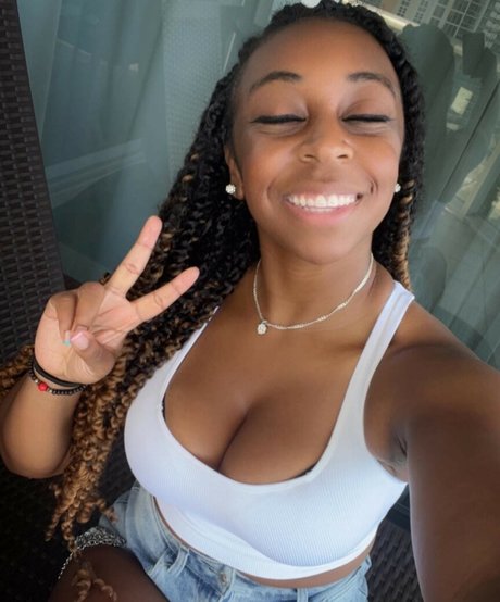 JazzyGuns nudes actress img