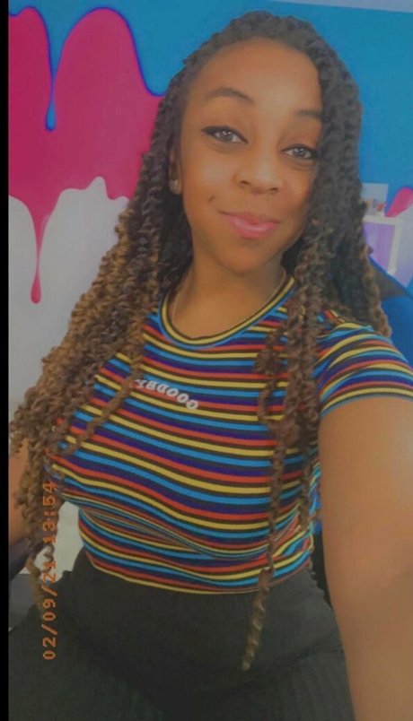 JazzyGuns pornstar nude pictures