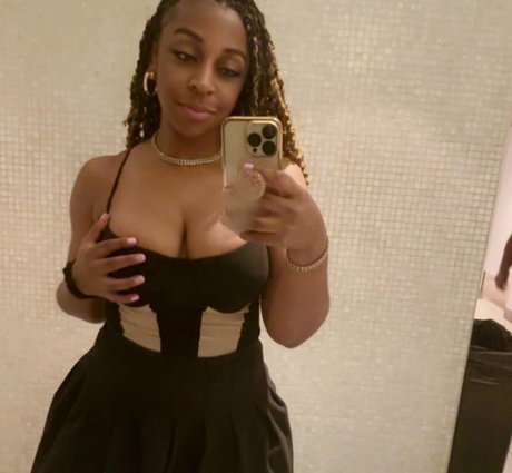 JazzyGuns model nudes photo