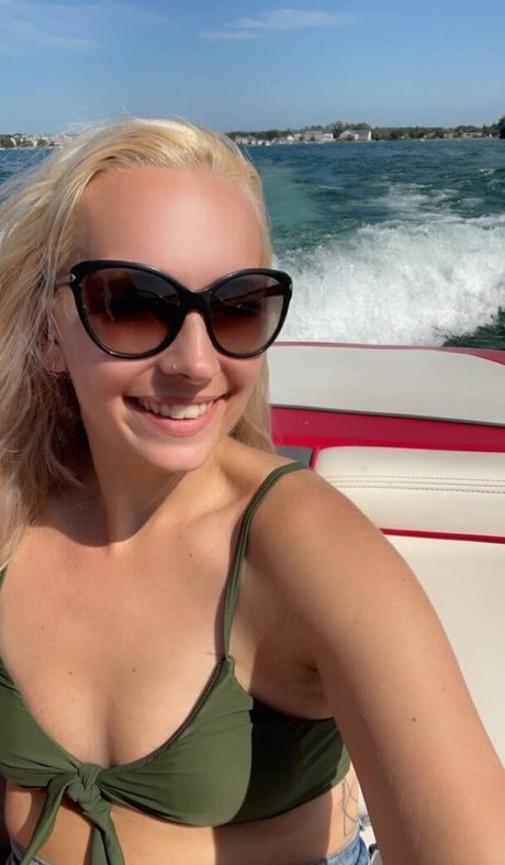 LiteWeight Gaming erotic pornstar gallery