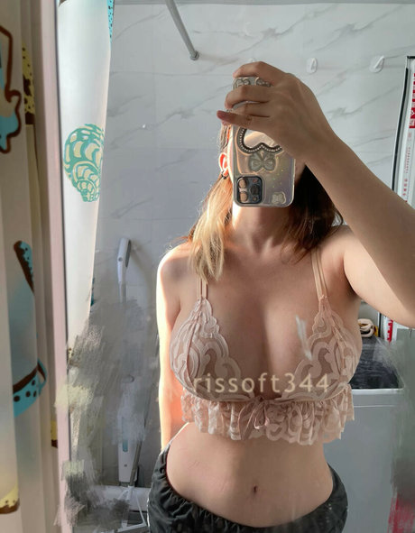 rissoft_ xxx model img