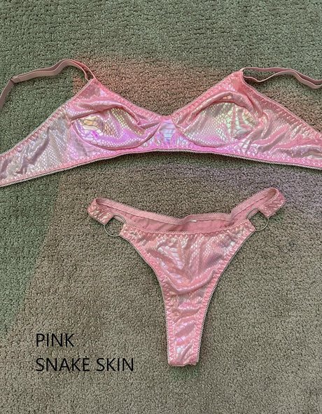 roozu nudes actress pictures