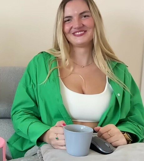 Milena And Lola pornstar nudes gallery