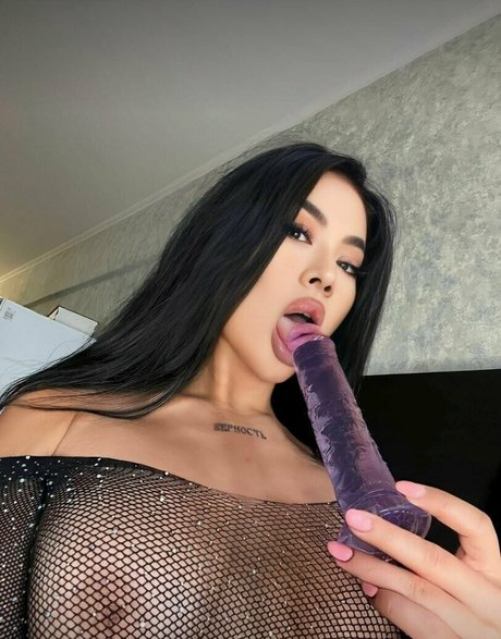 maltihoneyy art model images