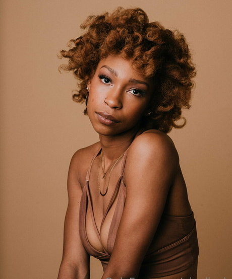 niaaliyah art star pic