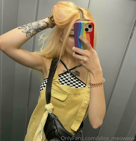 skinny tyan model pictures