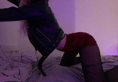 skinny tyan free actress galleries