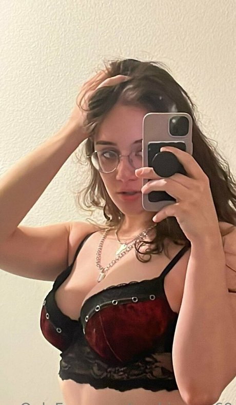 sophiemoo69 pretty pornstar images