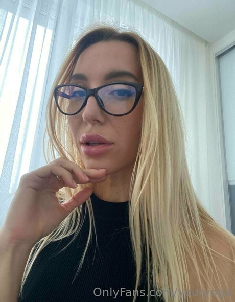 youryoga top actress img