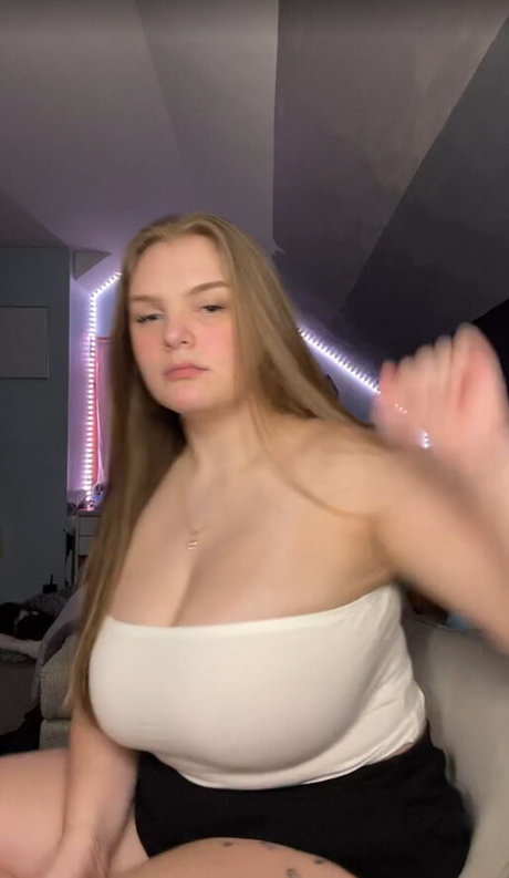 Emily L model porn gallery