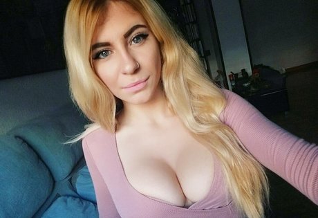 Mireia Rodriguez top star image