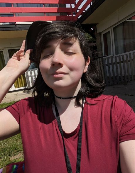 MCSmallyy pornographic actress photo