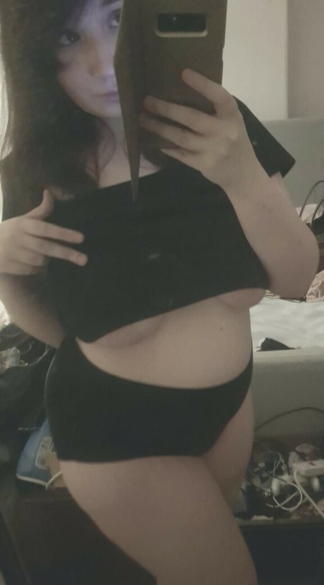 MCSmallyy exclusive actress photos