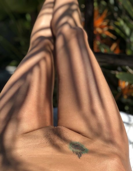 Jessica Drake model nude photo