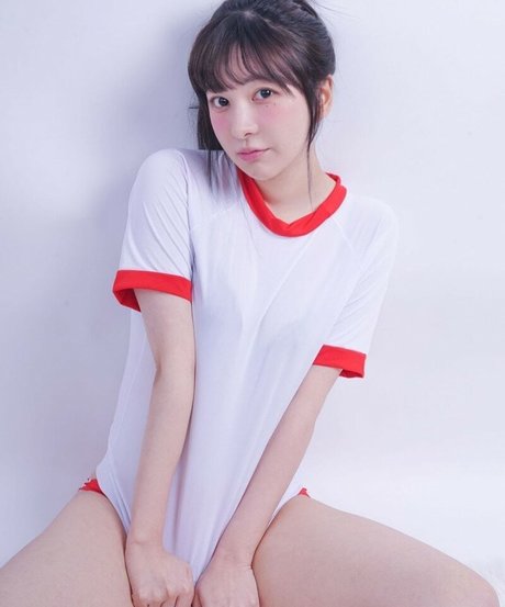 by3ol___ model sexy photos