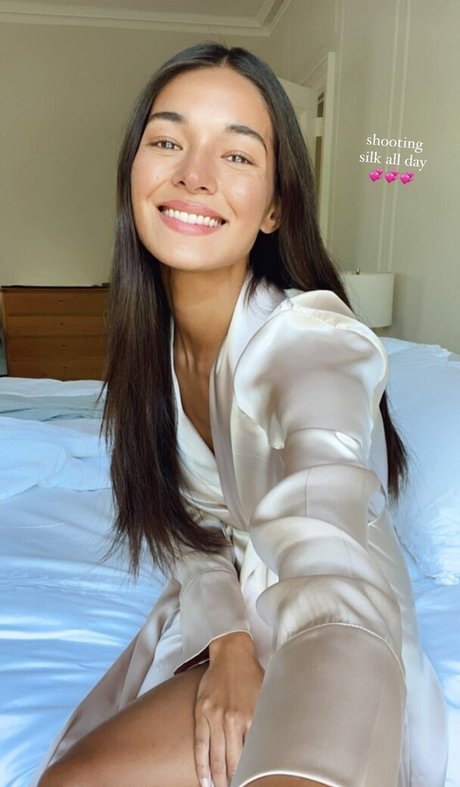 Anelia Moor top pornstar photos