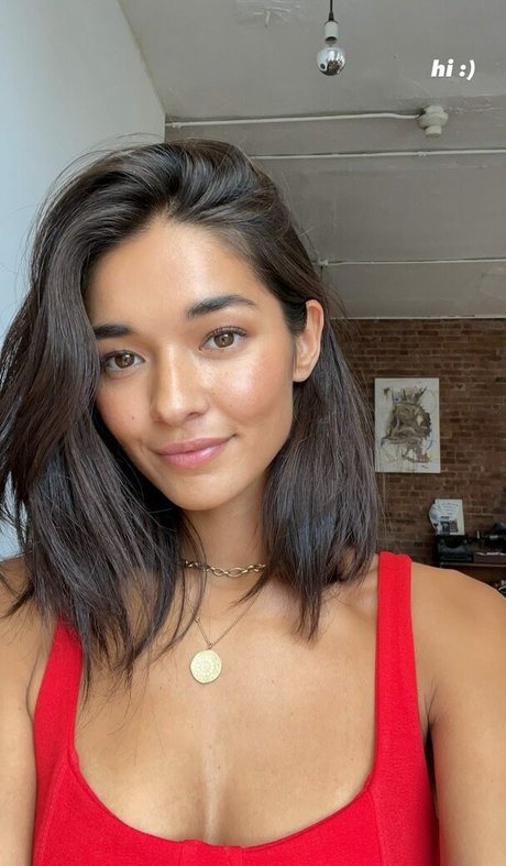 Anelia Moor pornstar beautiful pictures