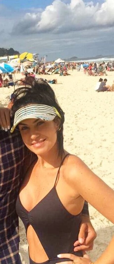 Larissa Erthal high quality actress picture