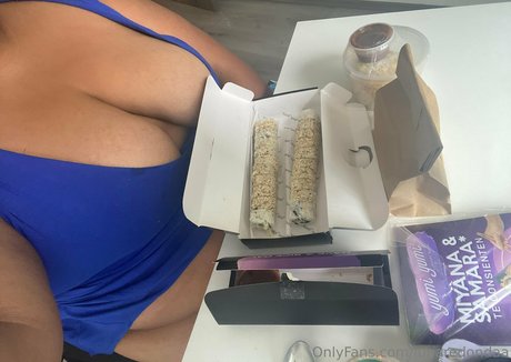 lunaredondaa sexy model galleries