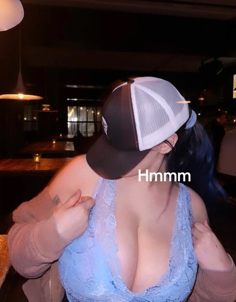 Rnzxx32 beautiful model photo