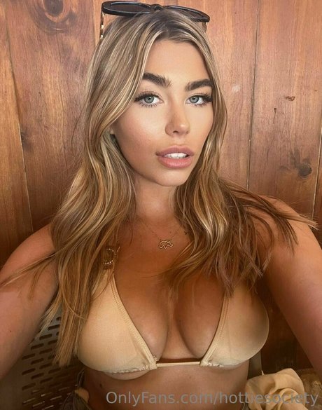 hottiesociety pornstar hot galleries