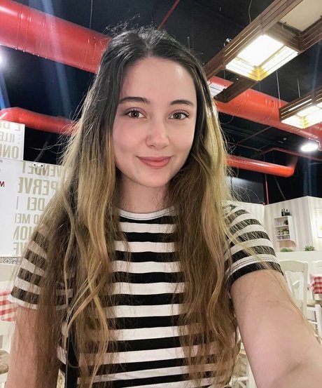 Little BabeVIP exclusive model img