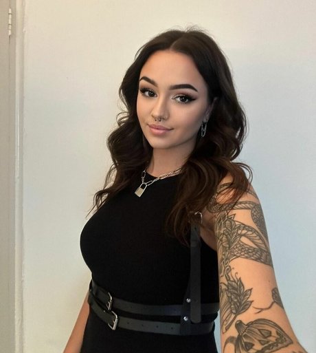 misbehavedjade model nice pics