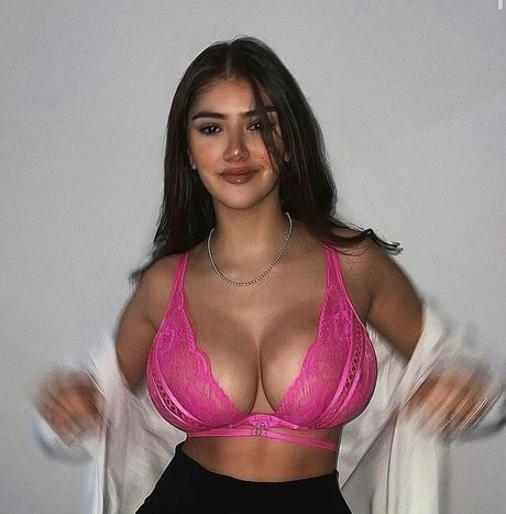 lisa straube model hot image