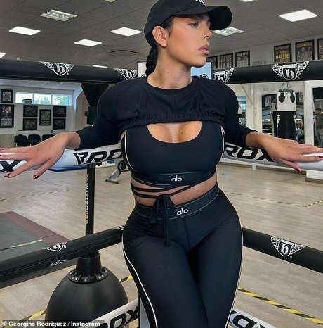 Georgina Rodriguez hd actress images