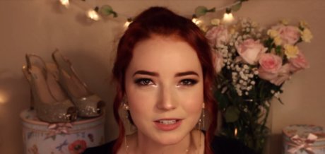 Goodnight Moon nude model gallery