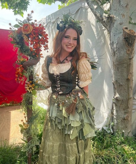 Goodnight Moon art actress photos