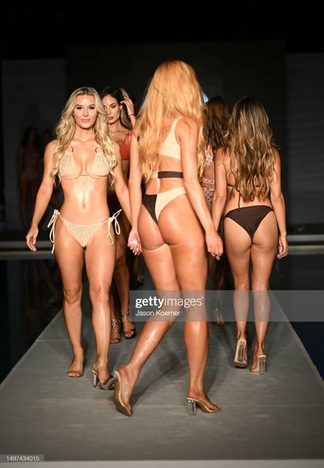 Danielle Moinet model exclusive photos