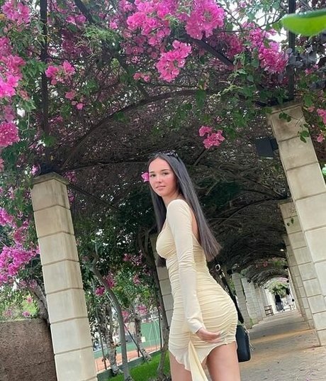 Lily Draycott model pornographic pic